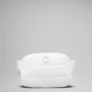 NWT Lululemon White Belt Bag Everywhere Puff